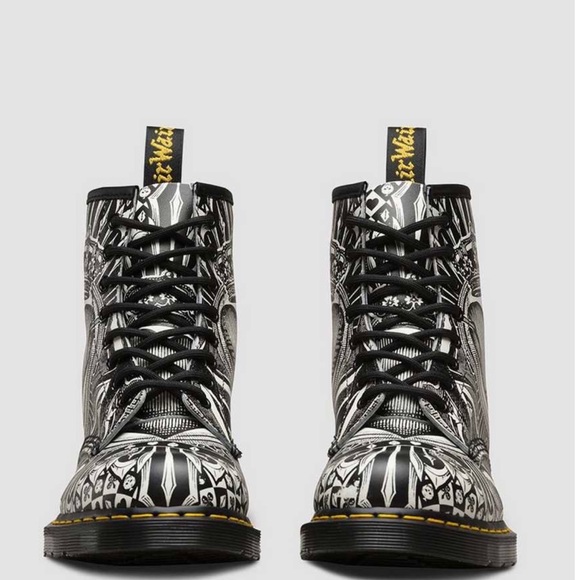 Limited Edition Dr. Martens - Picture 6 of 6